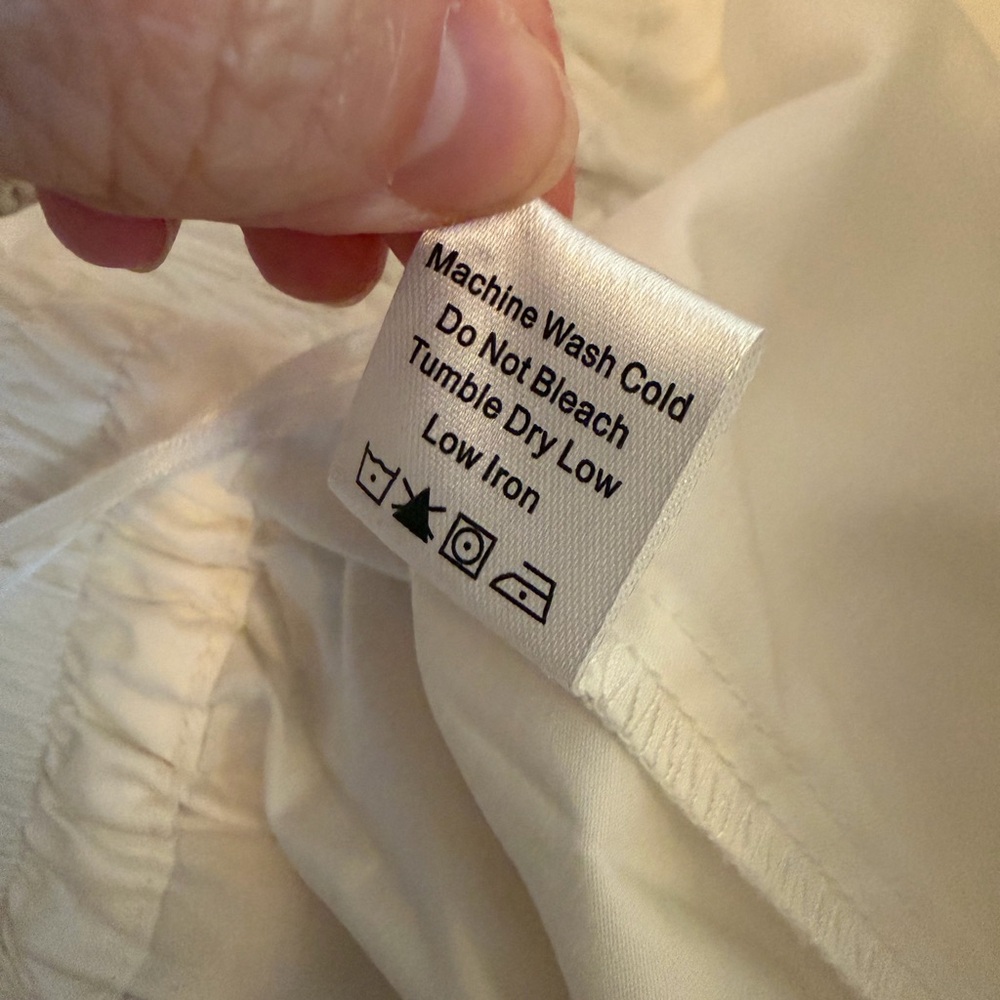 Tuckernuck NWT Women's 100% Cotton Embroidered Alex Shorts White Medium Vacation - Picture 8 of 10